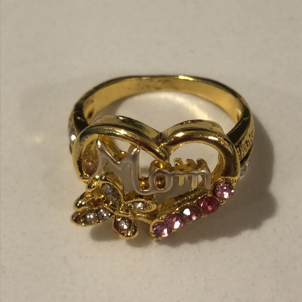 Cute Blingy Mom’s Ring